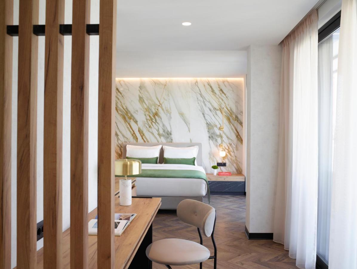 The Port Square Hotel Piraeus Luaran gambar