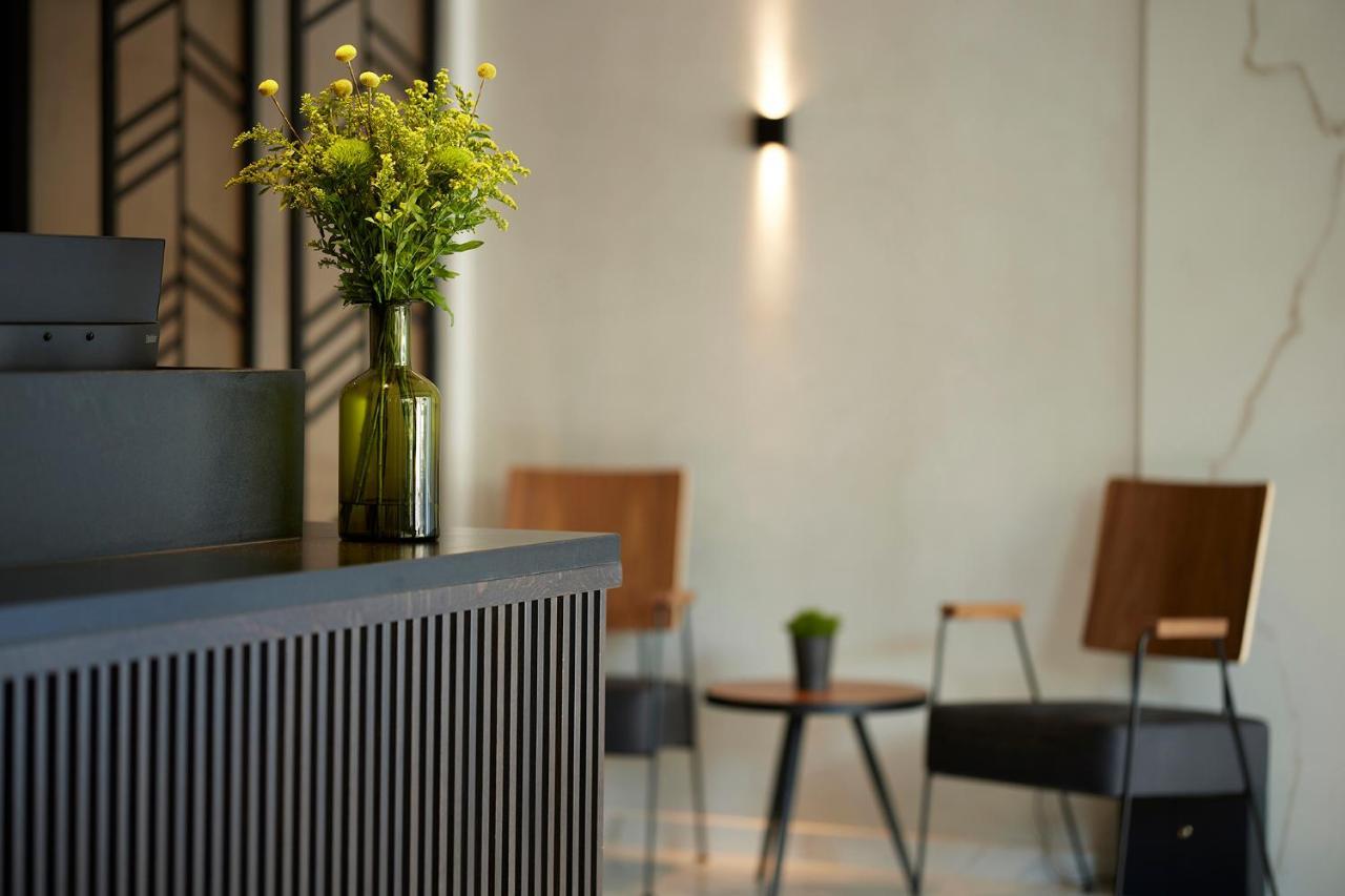 The Port Square Hotel Piraeus Luaran gambar